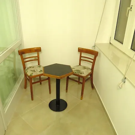 Gostinjska kuća Studio Jasna 4*